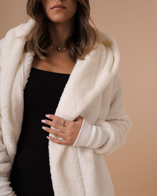 Over Size Tight Wrists Fur Coat (A86)